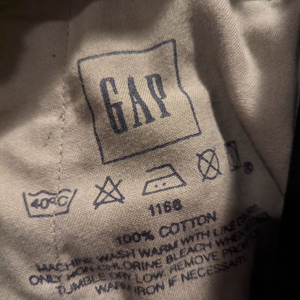 Gap navy AND khaki pleated relaxed fit chinos. 44/31 Big & tall. EUC - Picture 2 of 4